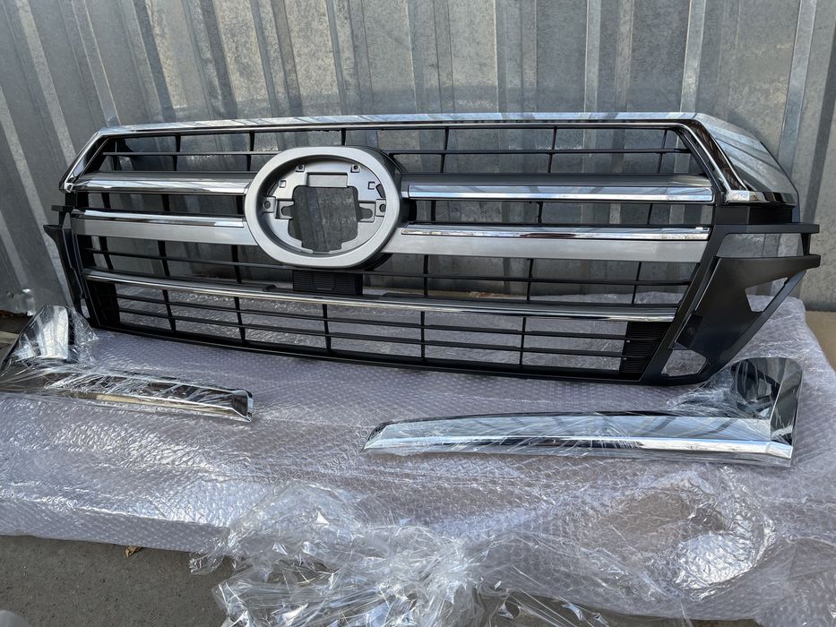 Решетка Радиатора Toyota LAND Cruiser 200 2016 53101-60D60 53101-60936