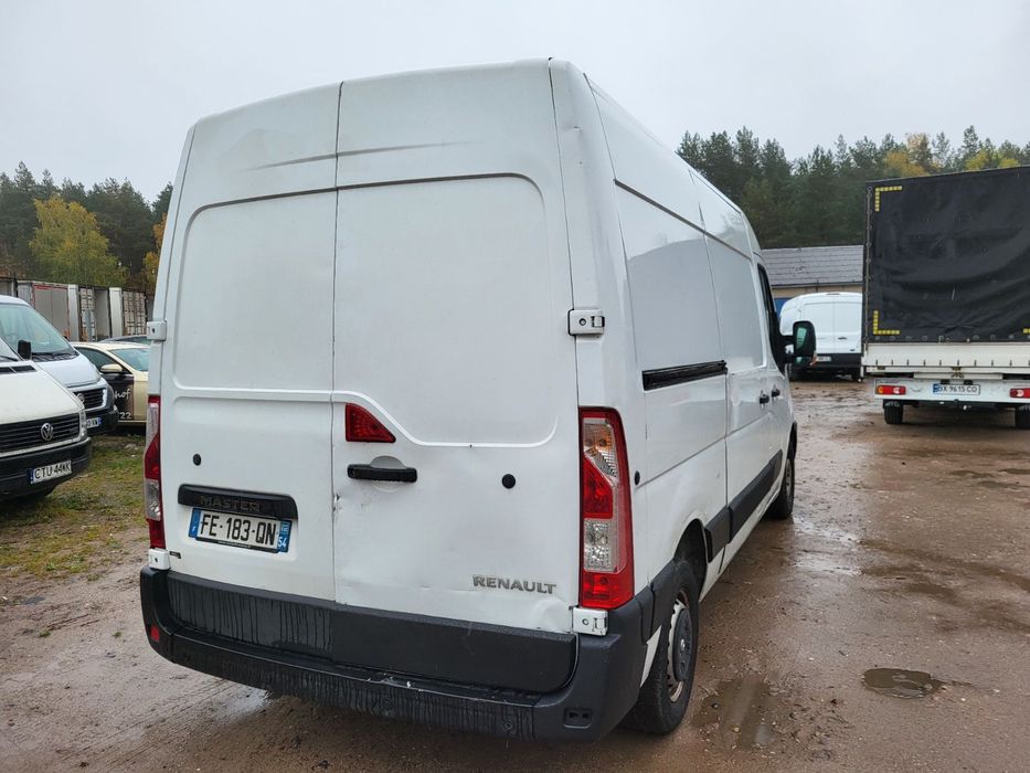 Свіжопригнаний Рено мастер 2018 року