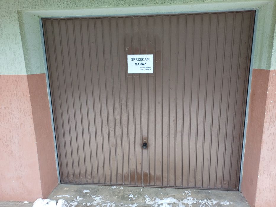 Sprzedam garaż ul. Złota 5 nr 12