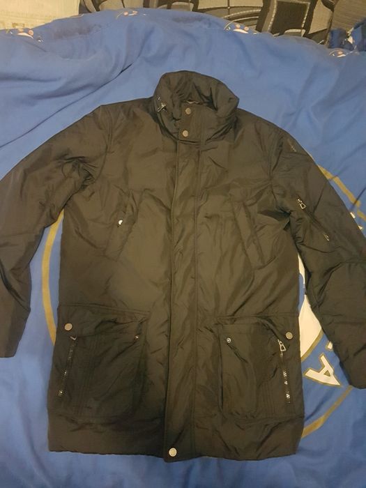 Продам оригинальную мужскую куртку Geox