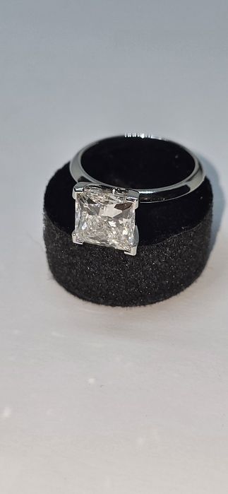 Каблучка з діамантом принцеса 4,25 ct. Tiffany