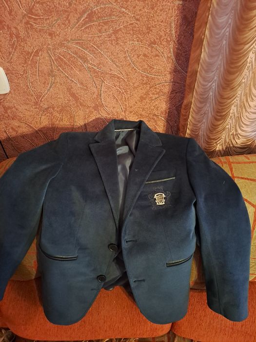 Одяг для хлопчика 6- 8 років