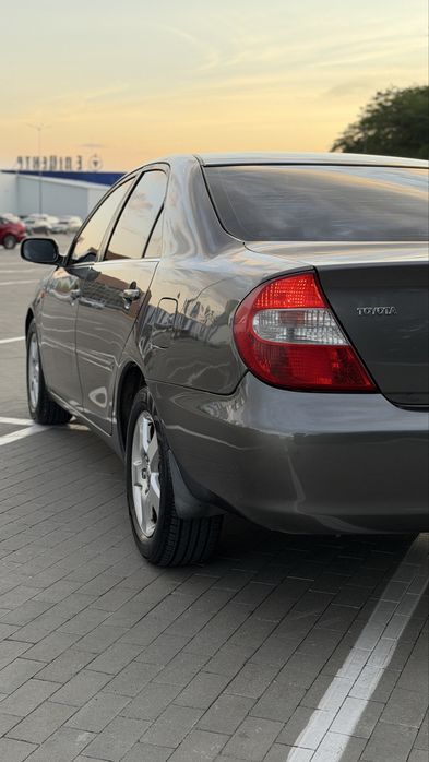 Toyota Camry 2.4 Автомат газ евро 4 один хозяин