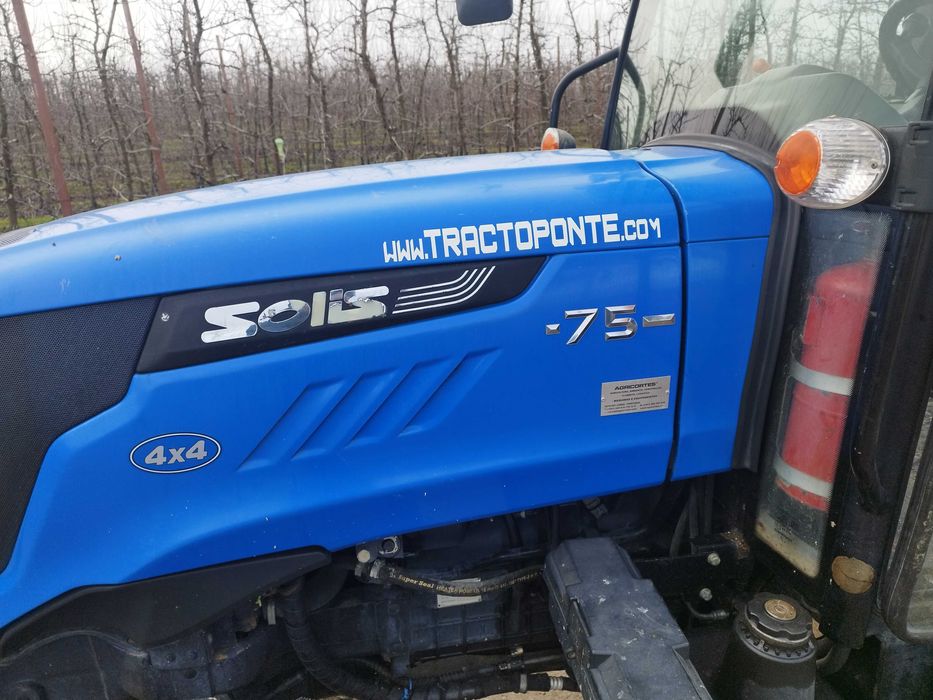 Trator Solís 75cc Cabinado