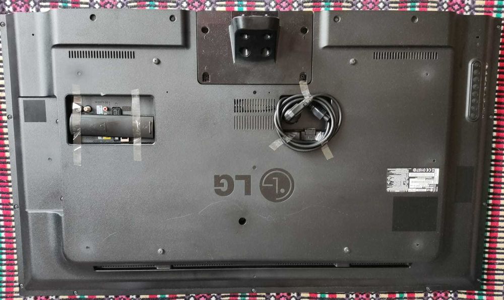 Smart TV LG 47LN575S 47" - Para Reparação ou Peças