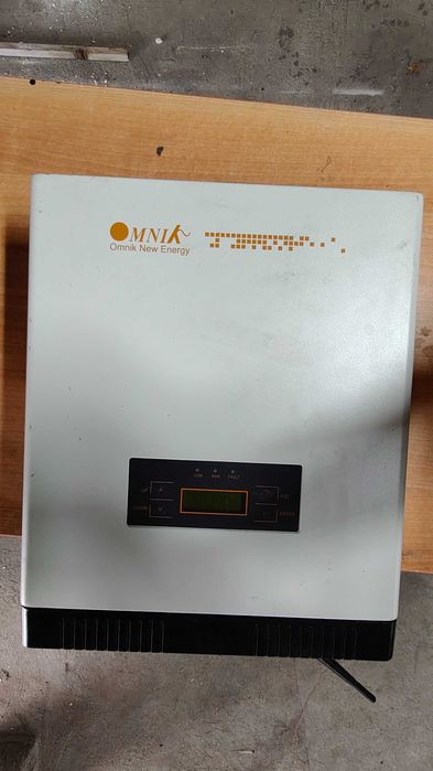 Sprzedam falownik fotowoltaiczny Omnik New Energy Omniksol-3K-TL2 o mocy 3 kW