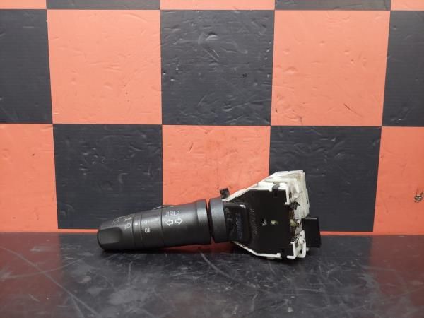 Botão / interruptor de luzes NISSAN Cabstar Chassis (F24M, F24W)