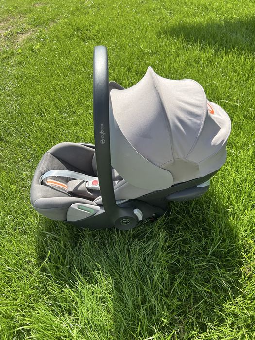 Fotelik CYBEX Cloud G i-Size z Base G