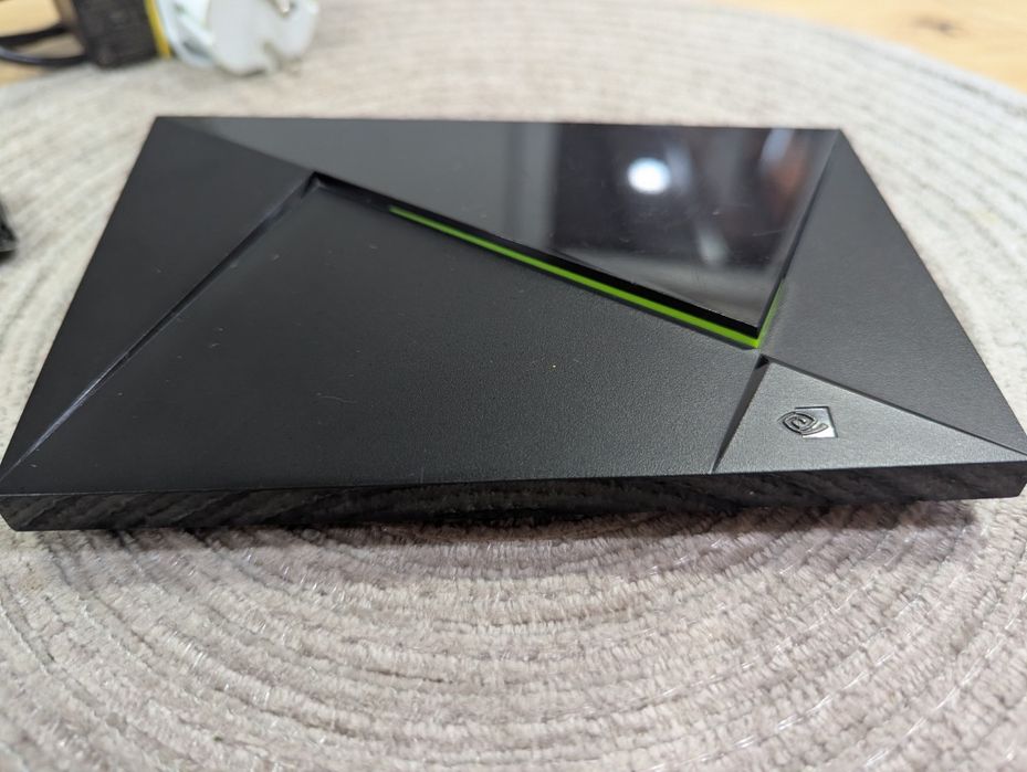 Продам Nvidia shield TV, Android TV, Tegra X1, 8gb