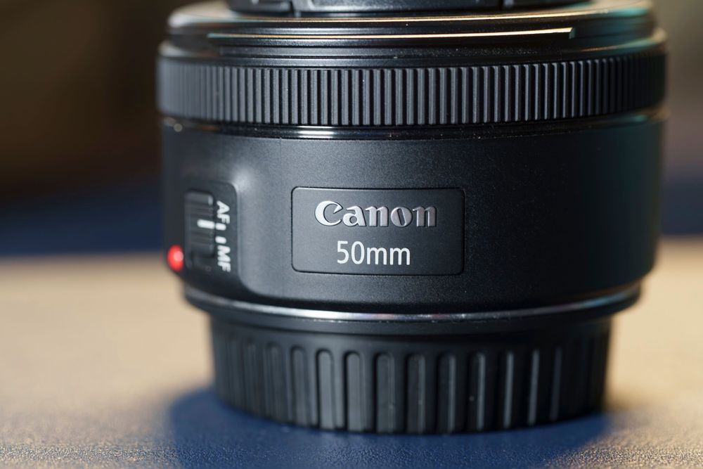 Canon 50mm f/1.8 STM – Como Nova