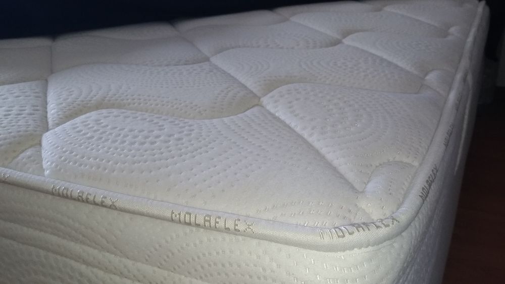 Cama Moloflex modelo Hotel