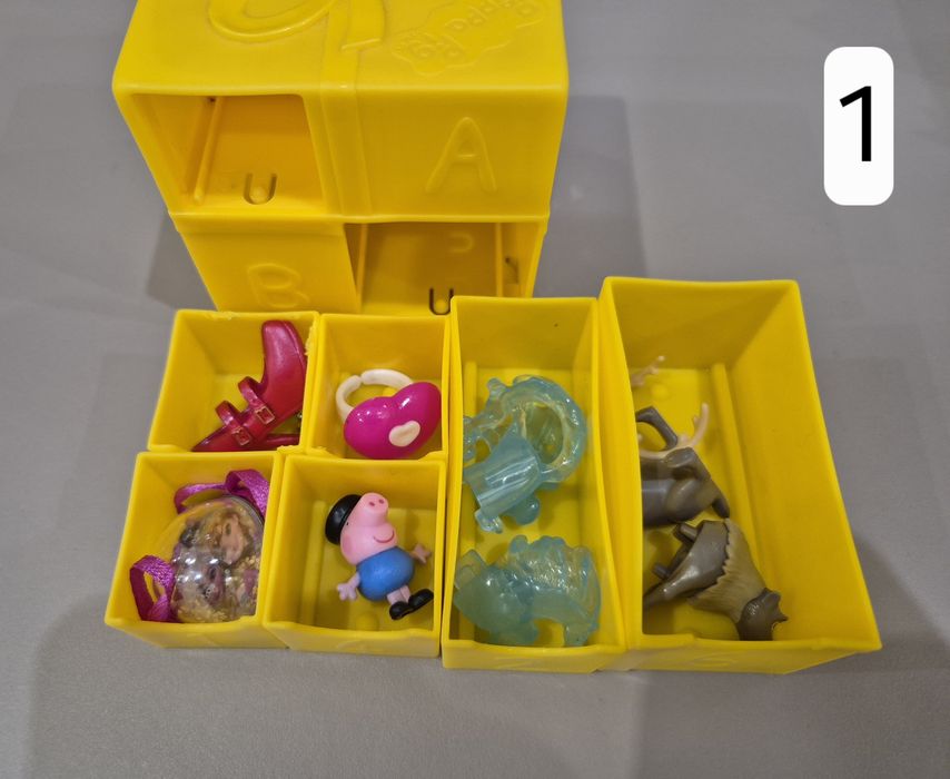 Набор,сюрприз,маленькие фигурки,коробки от свинки Пеппы