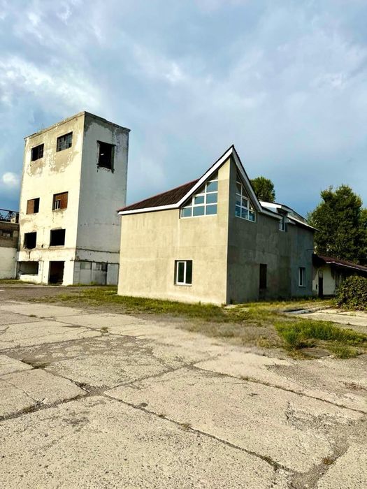 Продається промислова база в рні вул. Залізняка