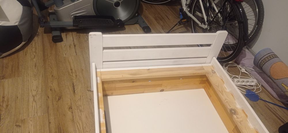 Oddam łóżko sosnowe białe 90x200