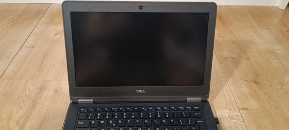 Laptop Dell Latitude E5270 i5 6300U 16GB RAM SSD 256GB