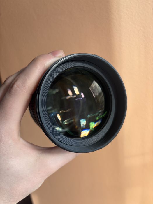 Samyang 85mm f/1.4 AS IF культовий портретний об’єктив