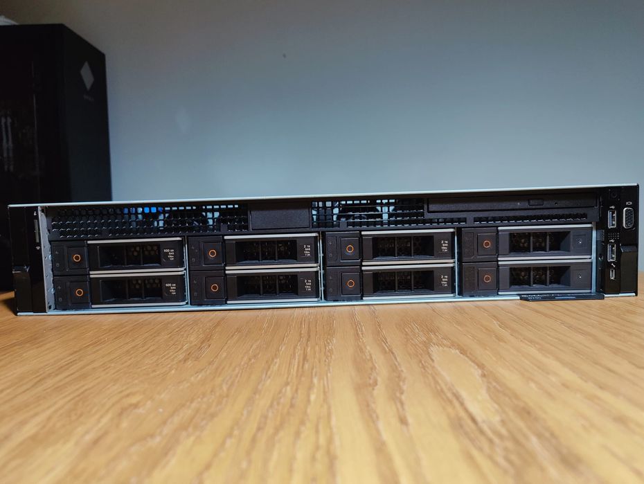 Dell Poweredge R740 / Servidor Rack