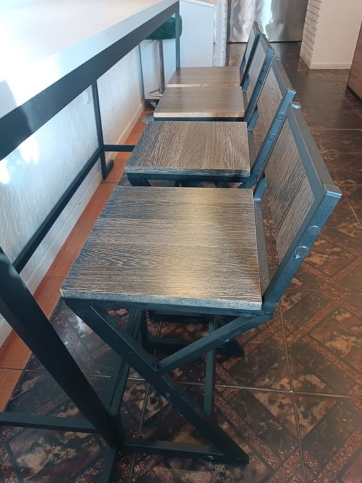 Продам стол для кафе