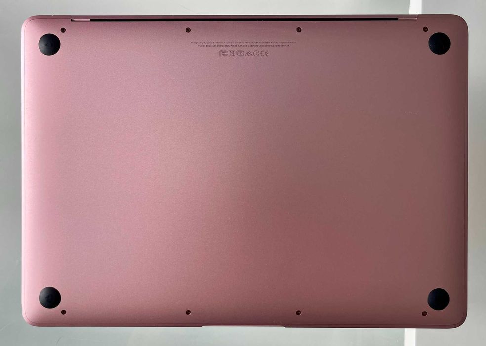 Macbook A1534 2017 i7 / 16 GB / 512 GB