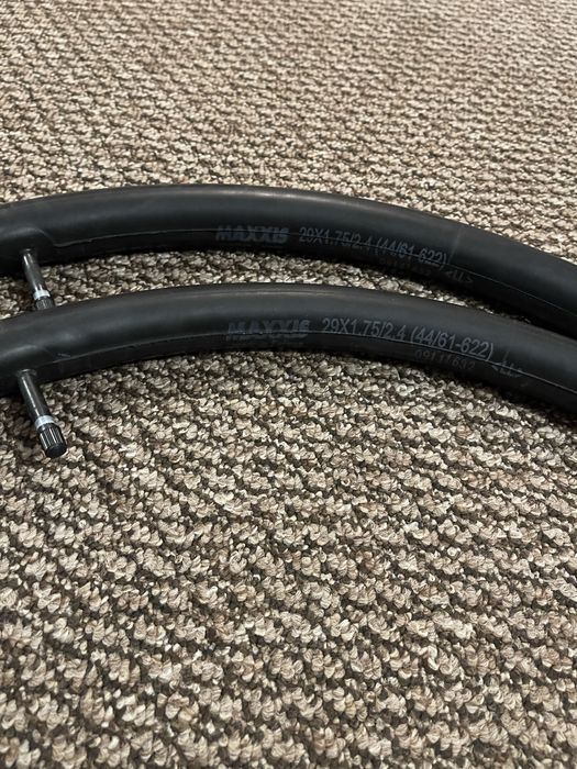 Велокамера на 29колеса MAXXIS 1,75/2,4 під автомобільний ніпель…