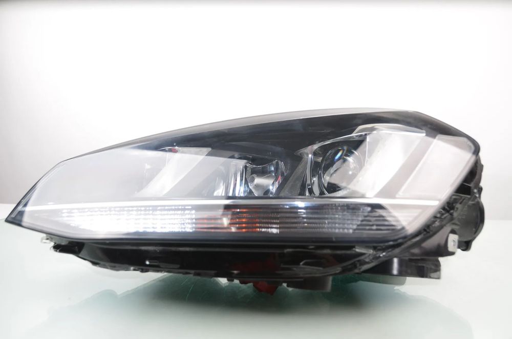 VW GOLF VII 7 XENON SKRĘTNY 5G1941043 Lewy Przedni Oryginał