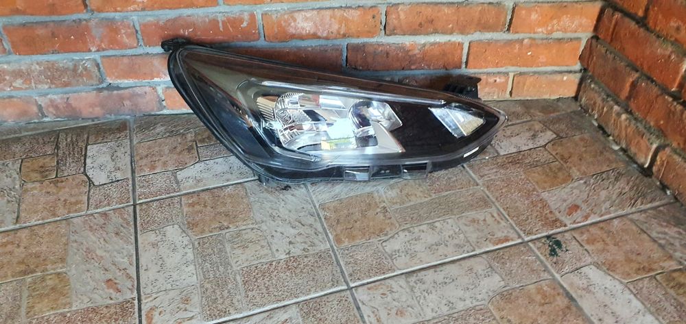 Ford focus mk4 lamp przód przednia prawa led