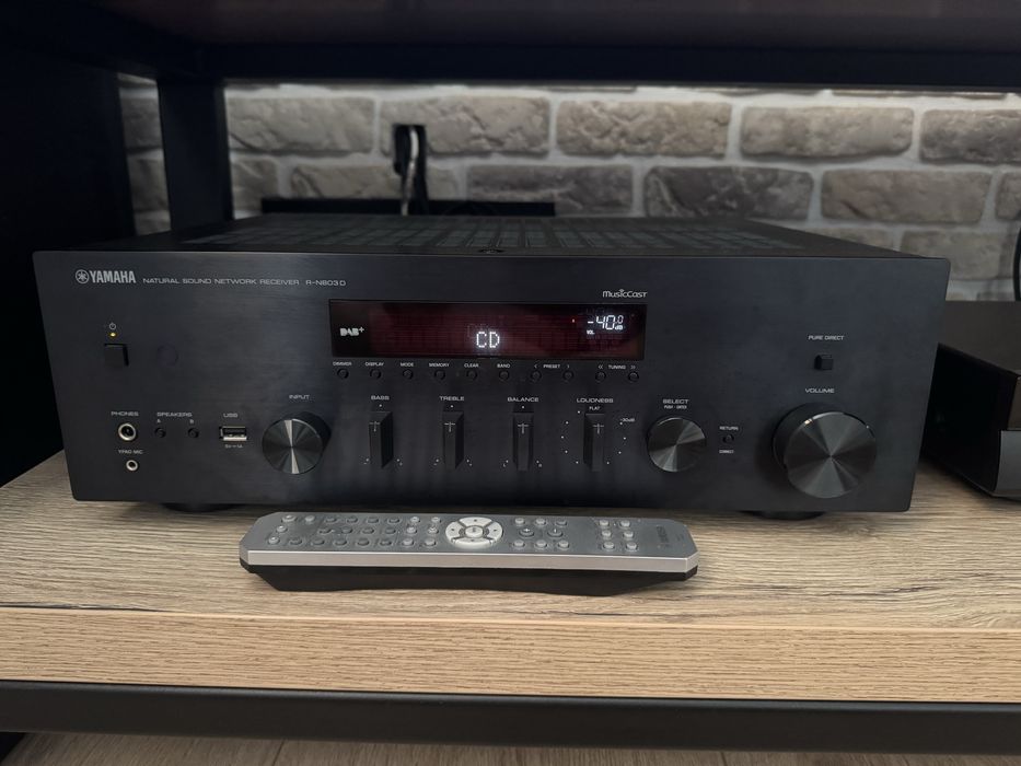 Amplituner Stereo Yamaha R-N 803