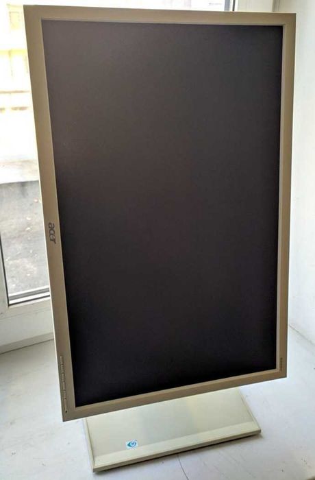 Монітор 22" (1680x1050) TN 1x VGA 1x DVI 1x Audio + кабелі