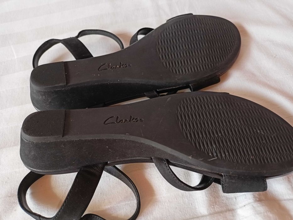 Clarks 41,5 / UK 7,5 D/ - dl. wkł. 26 - skóra- stan bdb
