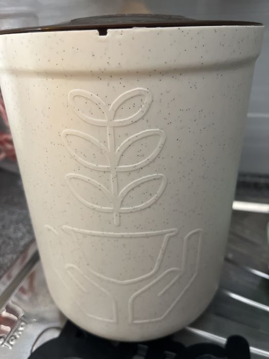 Reciclador cápsulas de café usadas