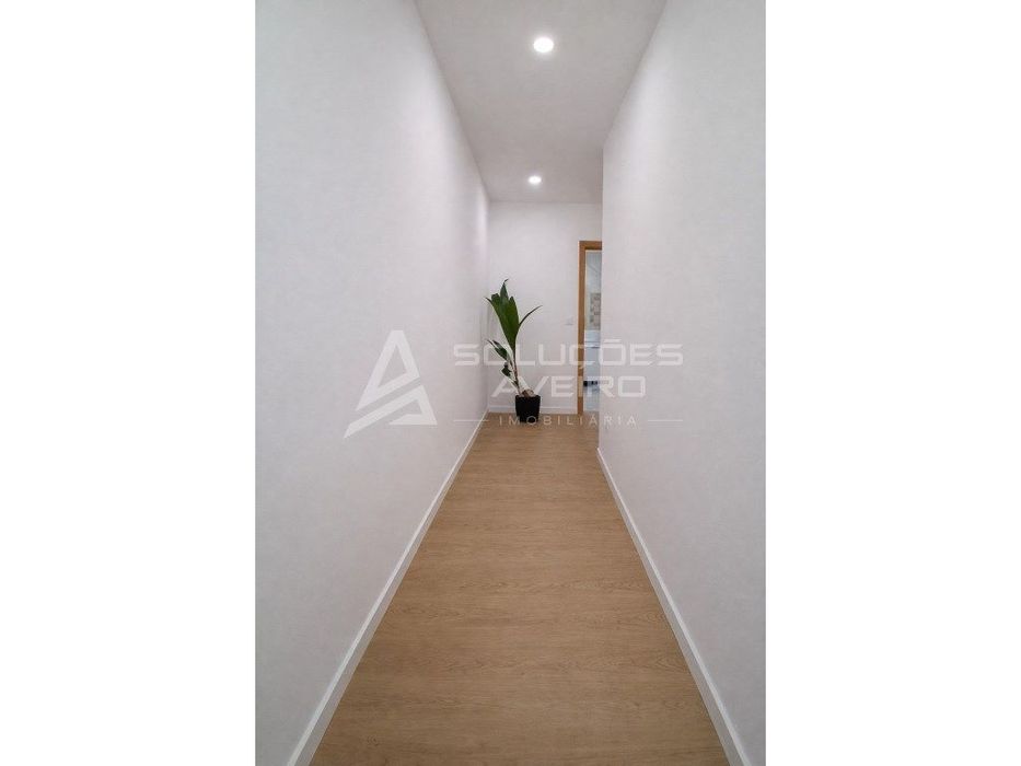 Moradia T2+1 Isolada e Térrea - Renovada em Estarreja