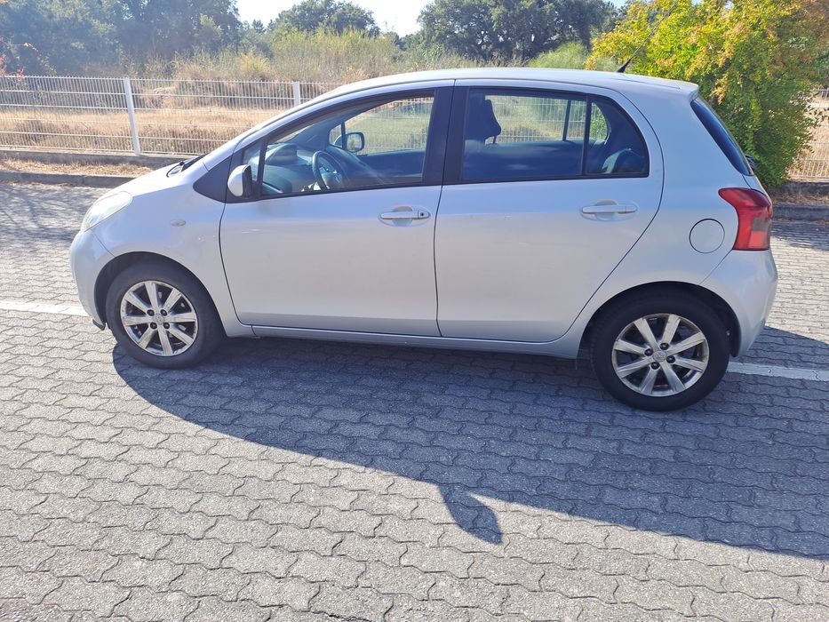 Toyota Yaris — fotografia 7