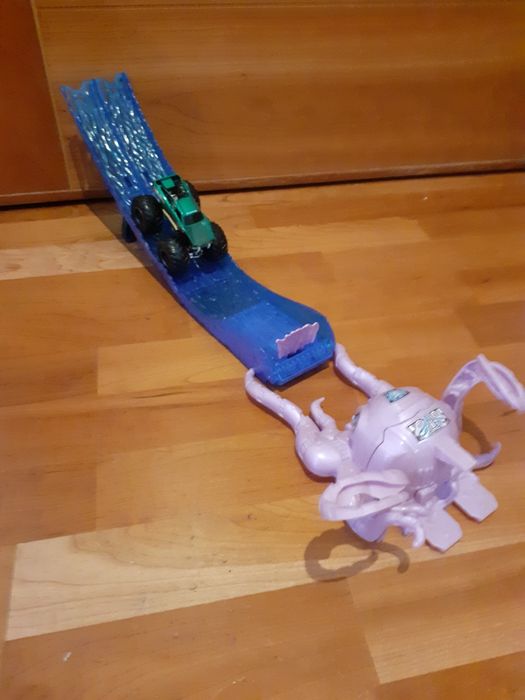 Hotwheels Monster Truck Octo Slam