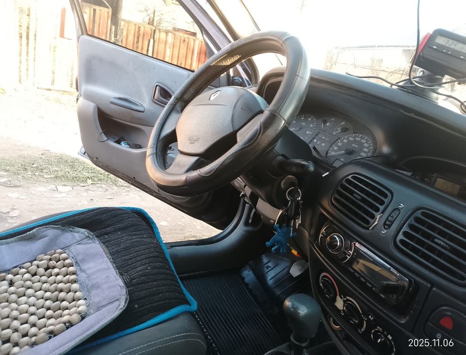 Рено Меган 1.  .