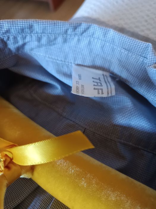 Camisa vintage "Tafetá -Lisboa"indumentária peça teatral.