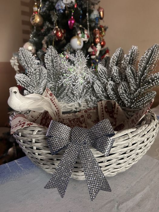 Новорічний кошик з ротангу