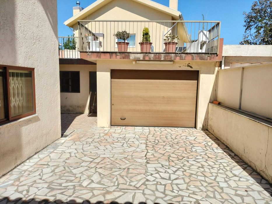 Moradia T4 para venda em Canelas - Vila Nova de Gaia