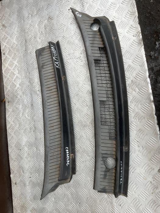 Жабо пластик под лобовое Киа карнивал 04год kia carnival