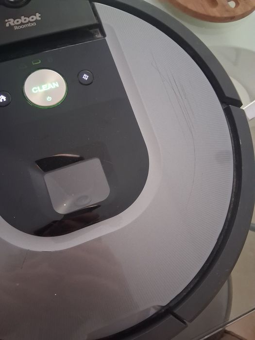 Romba i5 bom estado de bateria e limpeza