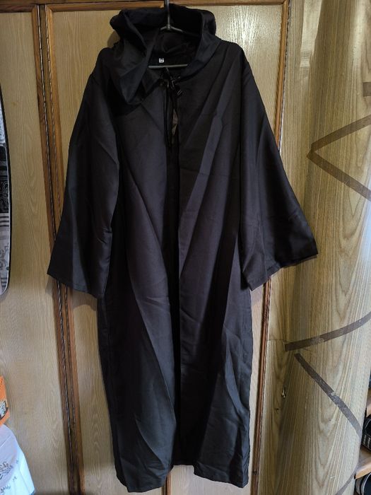 Плащ, мантия с капюшоном размер M,L