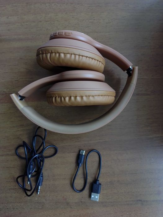 Беспроводные полноразмерные Bluetooth наушники E800BT Коричневые