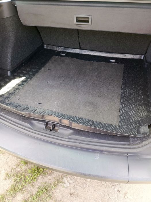 Свіжопригнане авто