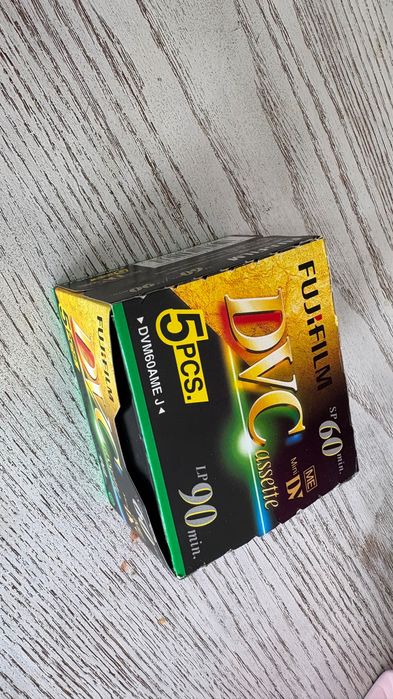 Kasety Fujifilm mini dv 5 sztuk.