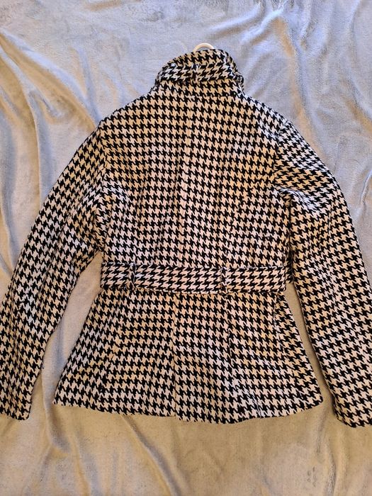 Krótki płaszczyk Pepitka