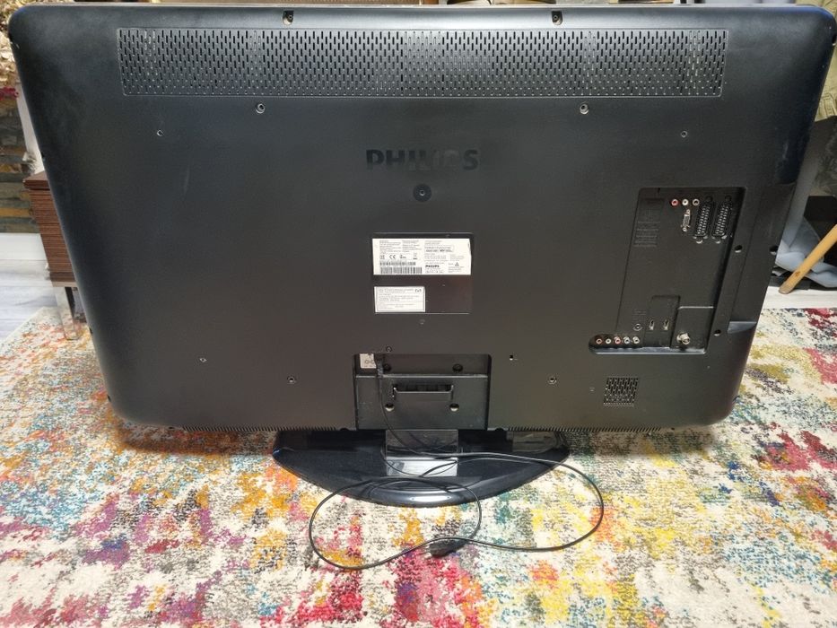 Telewizor PHILIPS 42 "  sprawny pilot