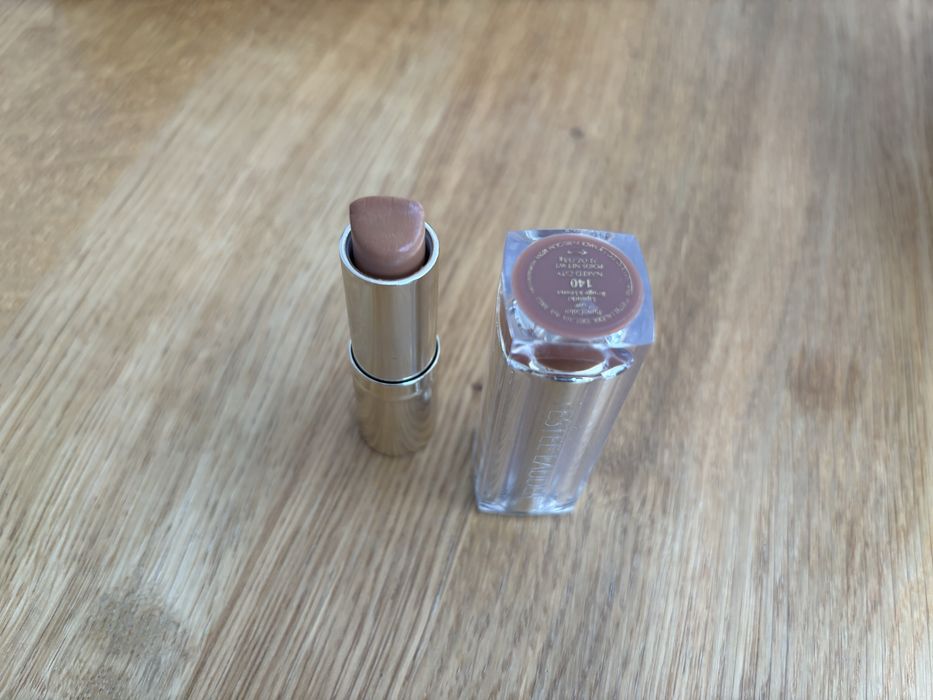 Pomadka Este Lauder Nude