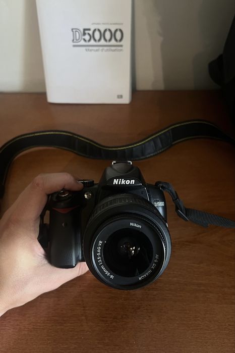 Nikon D5000 + 2 Objetivas VR (18-55 e 55-200) + Mochila + Bateria Original