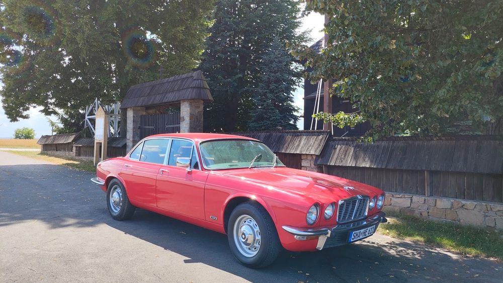 Jaguar XJ