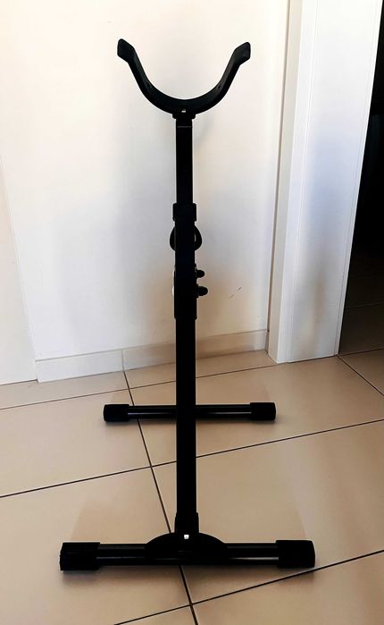 Statyw / stojak na saksofon barytonowy K&M 14415