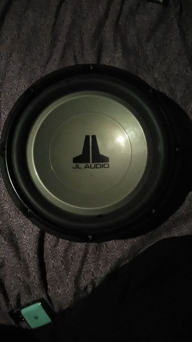 Сабвуфер JL Audio 12W1v2-4 с боксом